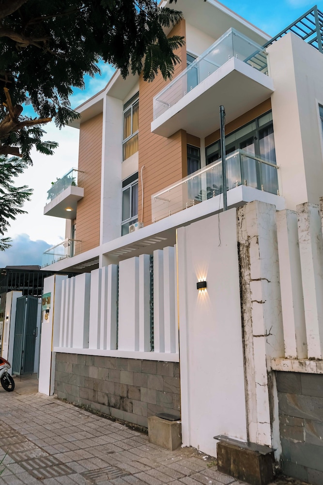 Hieu Sang 68 Hostel and Villas