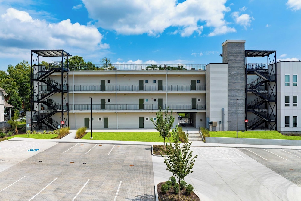 Stylish Studio Near Broadway & East Nashville Restaurants Lischey Loft by Avantstay