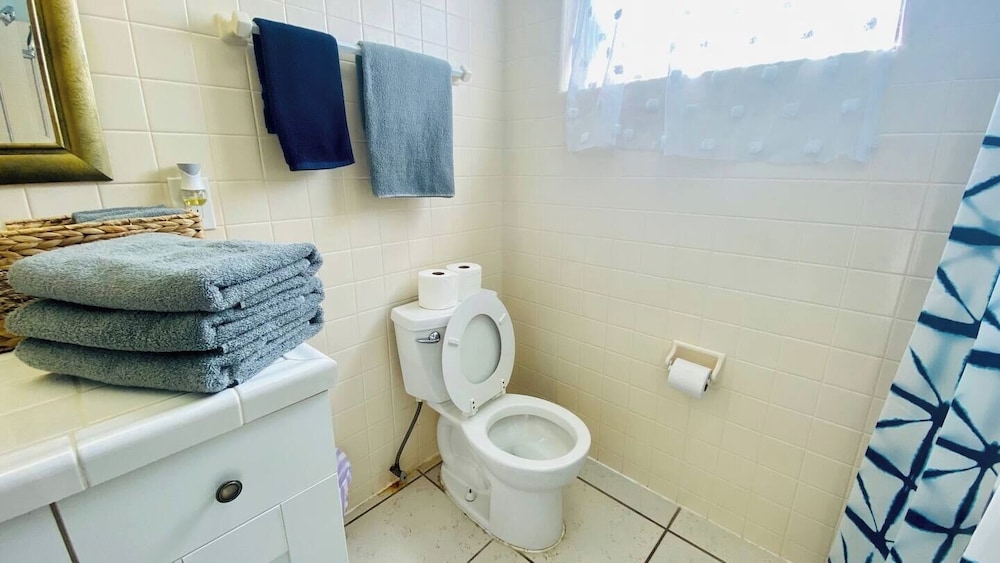 Cozy 2BR in Hollywood FL Pet Friendly