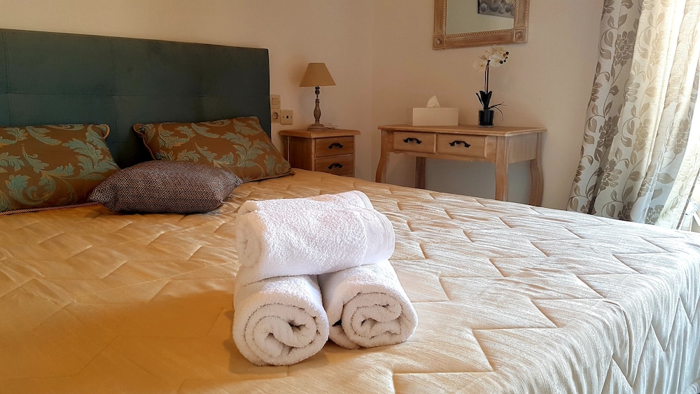 Emmanouil Airport Beach Apartment view 4