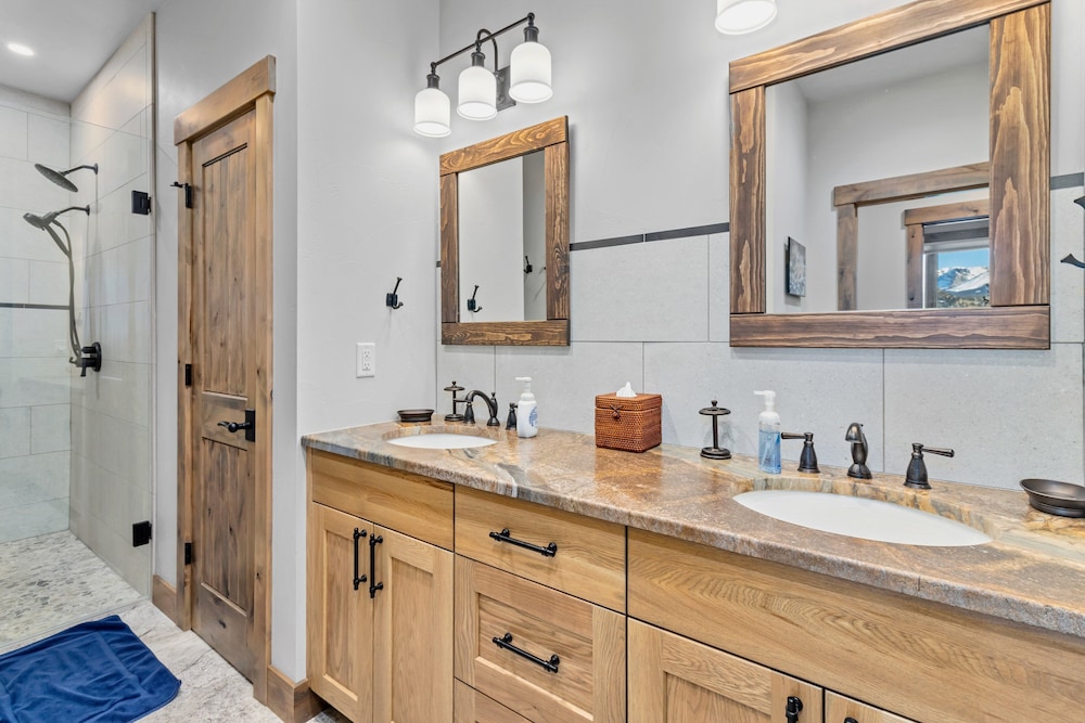 Hearthstone Luxury Vacation Rental At Windcliff 5 Bedroom Home