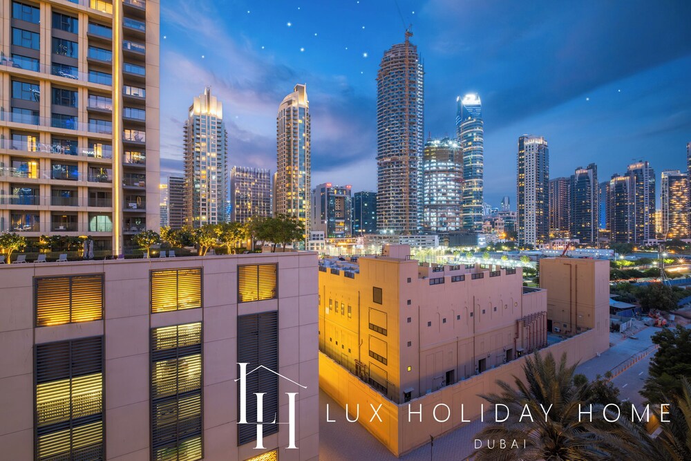 LUX  Modern Residence across Dubai Mall
