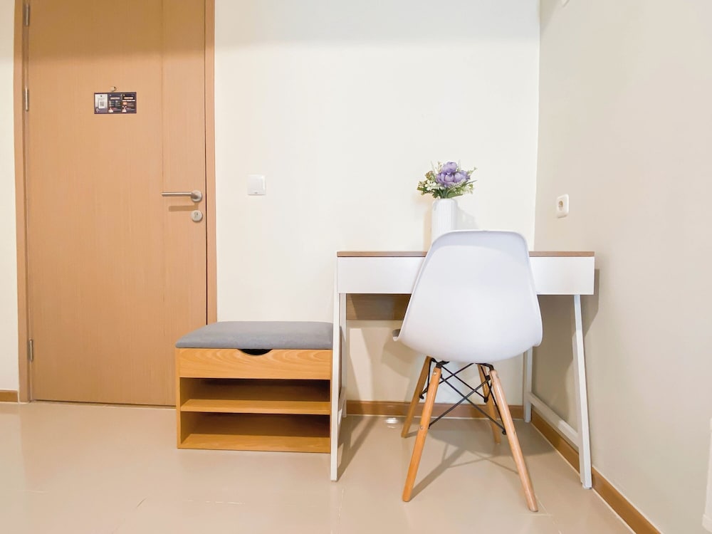 Modern 2Br At Meikarta Apartment Near Aeon Delta Mas