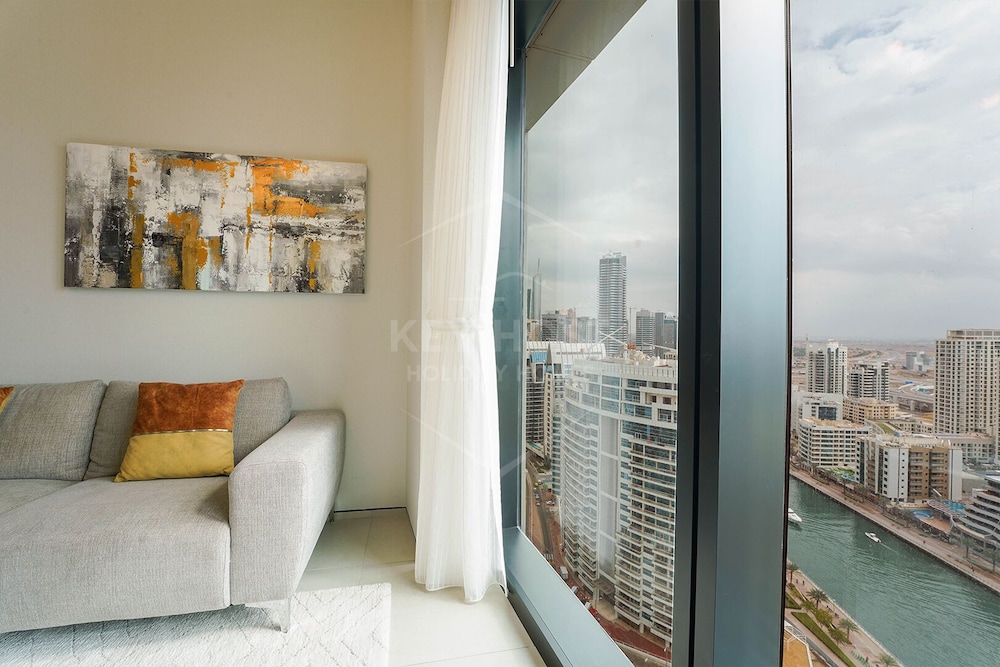KeyHost - Address Beach Residences