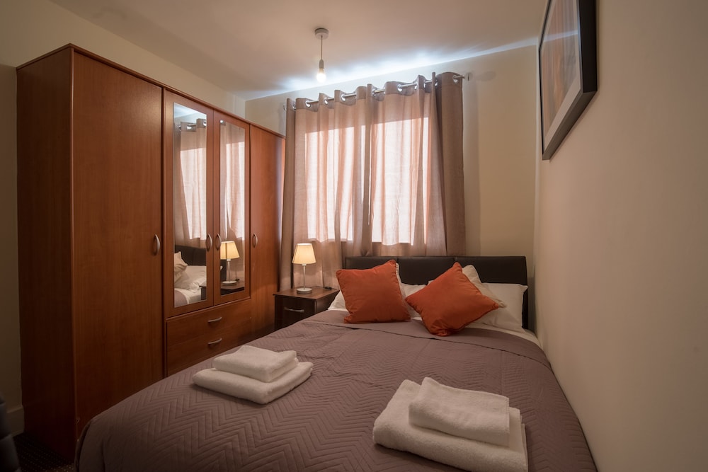 Two bedroom Serviced house