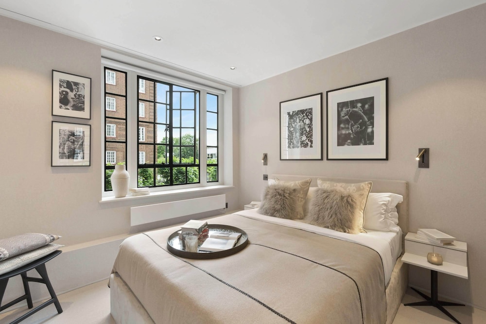 Knightsbridge & Chelsea Lux 2 bed Duplex