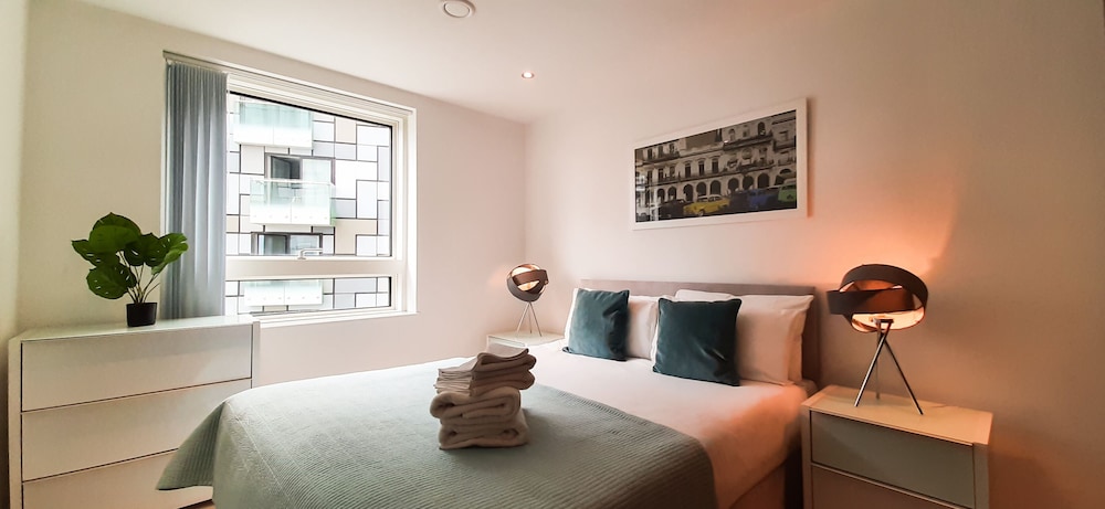 MySquare Apartments Canary Wharf