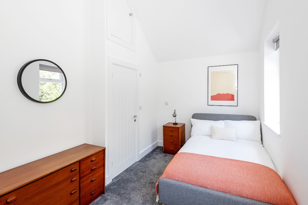 Beautiful Apartment in Central Neighbourhood view 5