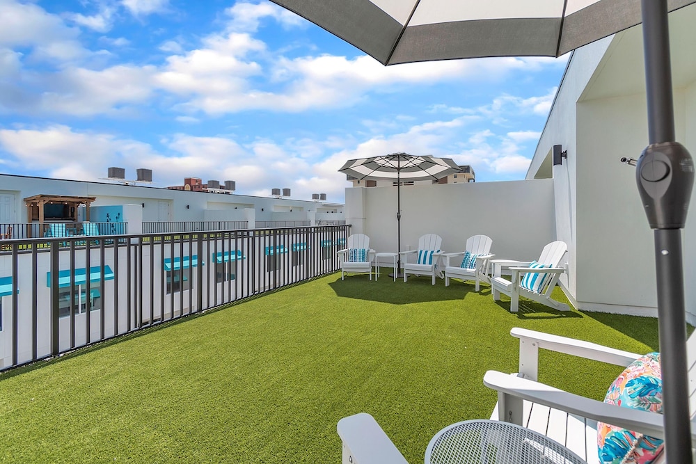 Azul Townhomes B3