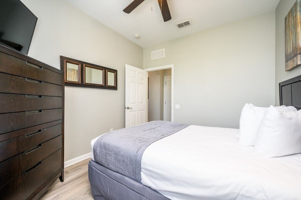 Epic Universe Beautiful Condo, Vista Cay, Orlando-3026