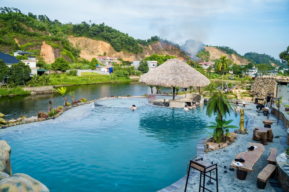 Kovie Hoa Lac Xanh Resort