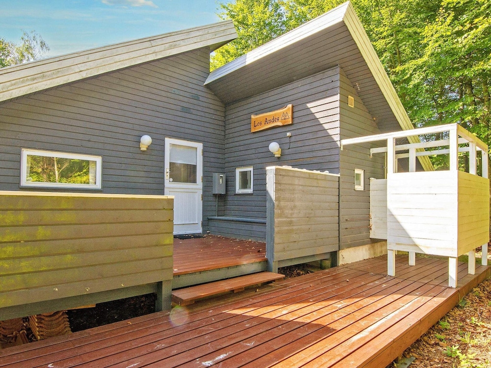 6 Person Holiday Home in Glesborg