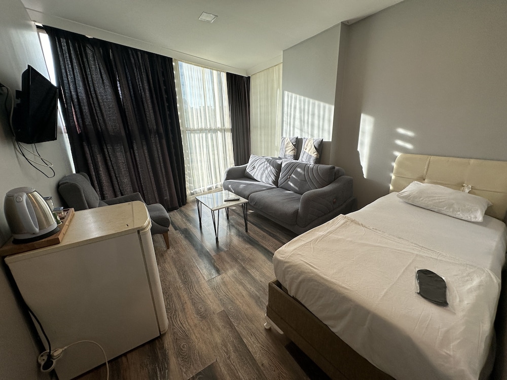 Plus Park Suit & Otel - Image 20