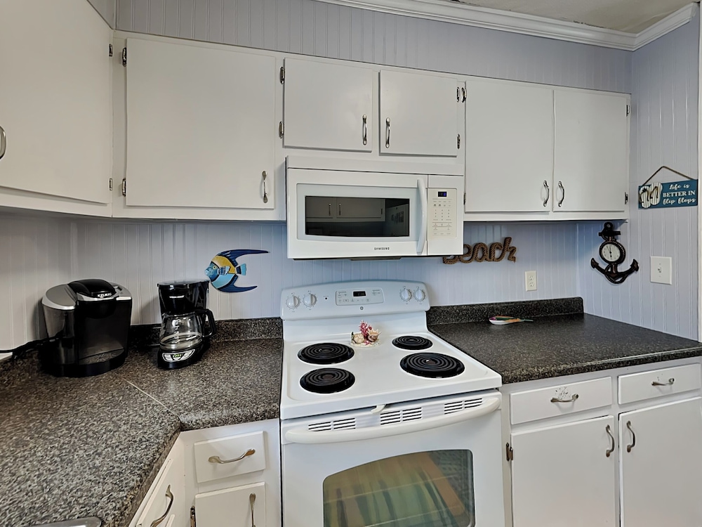In Good Sands by Topsail Realty