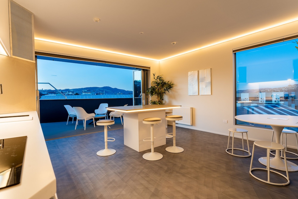 Dunedin Vacations - Quarters B1- Luxurious  Spacious - Property Image 4