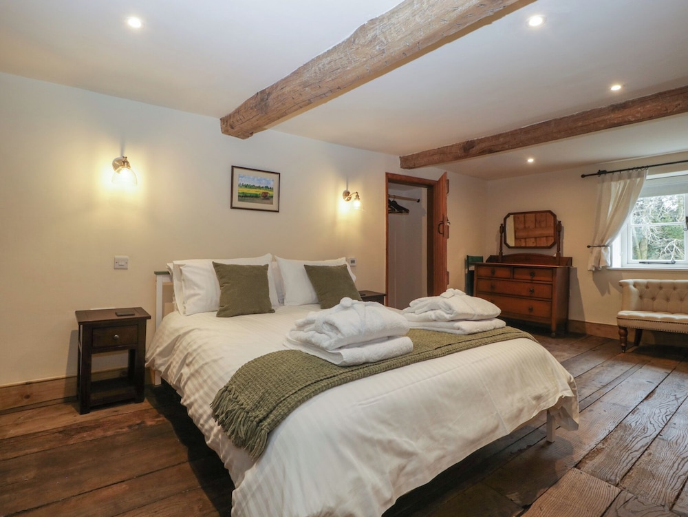 Evenjobb Court Farmhouse