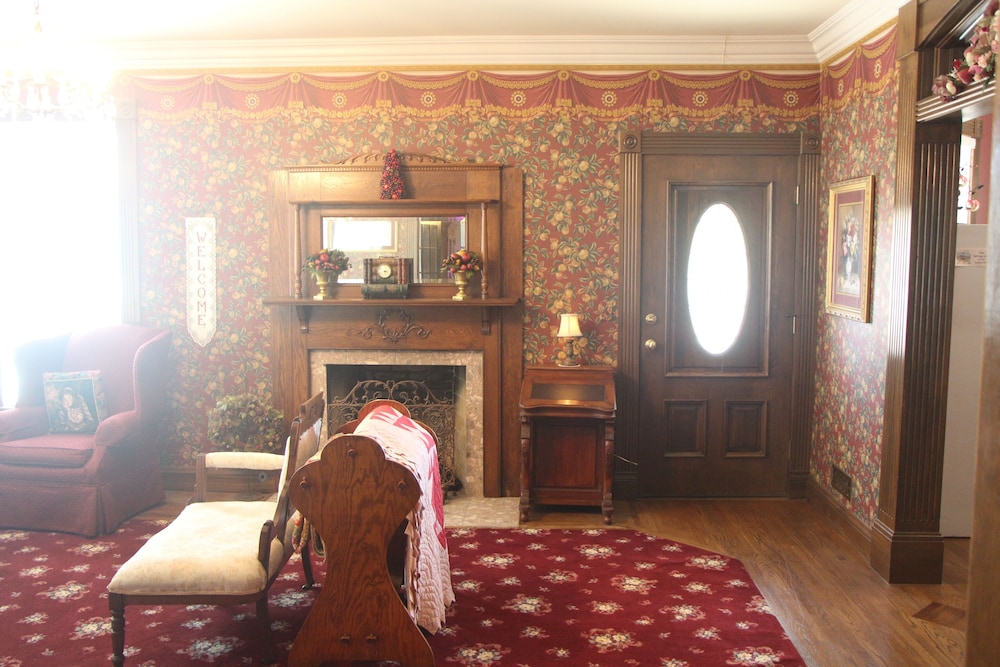 Apple Crest Inn