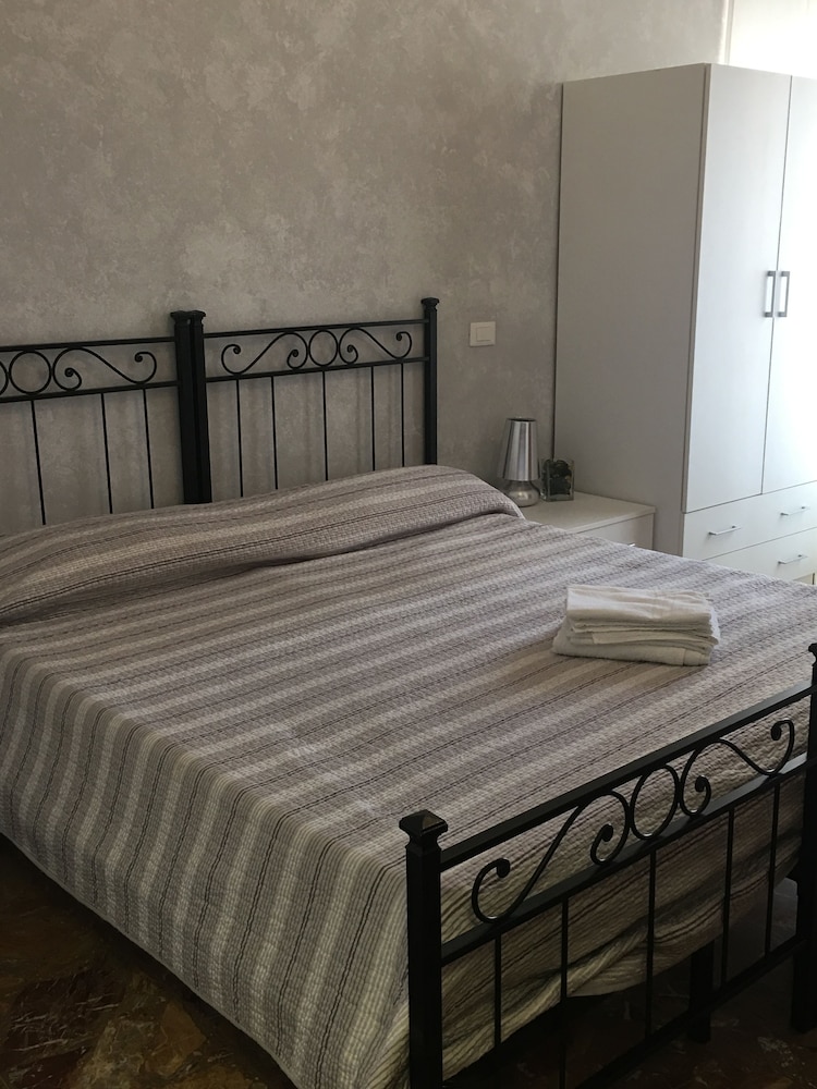 Damiani & Sister Guest House
