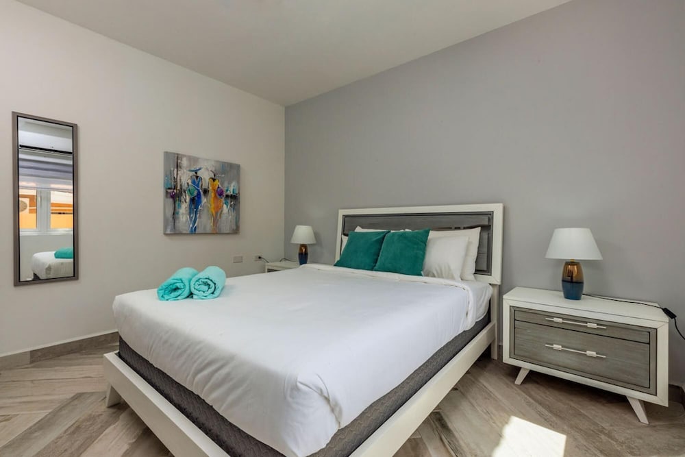 Brand NEW 3BR 2BA Villa With Amazing Amenities