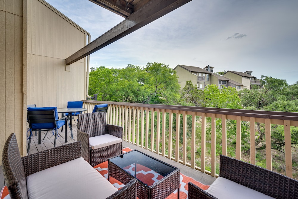 Modern Point Venture Vacation Rental w/ Deck! - Property Image 6