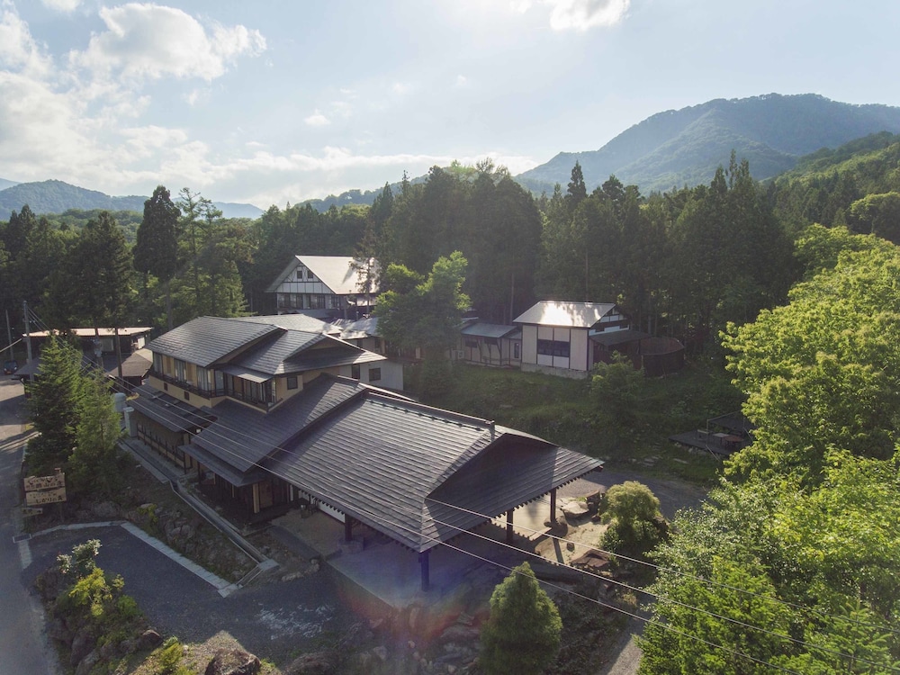 Matsurube Onsen Kamikura