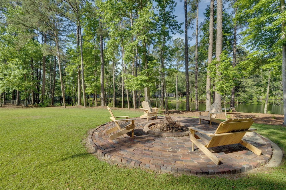 Waterfront Home w/ Fishing Dock in Tallahassee!