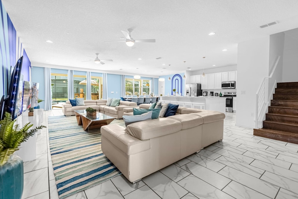 Upstay Family Resort 15br Home w Pool Tiki Bar