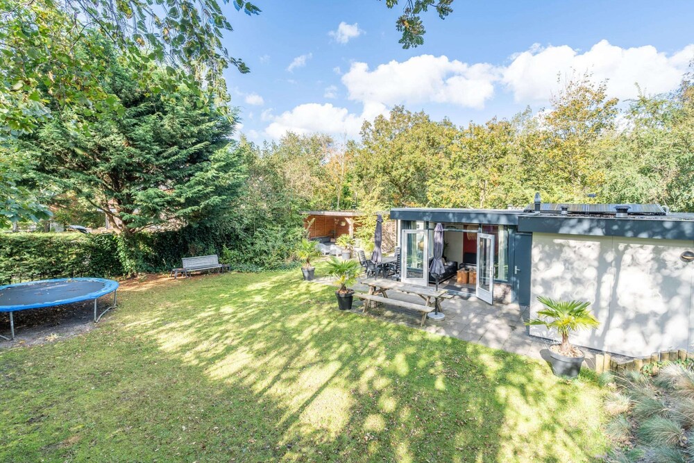 Tastefully Furnished Bungalow for 6 People With Lots of Privacy