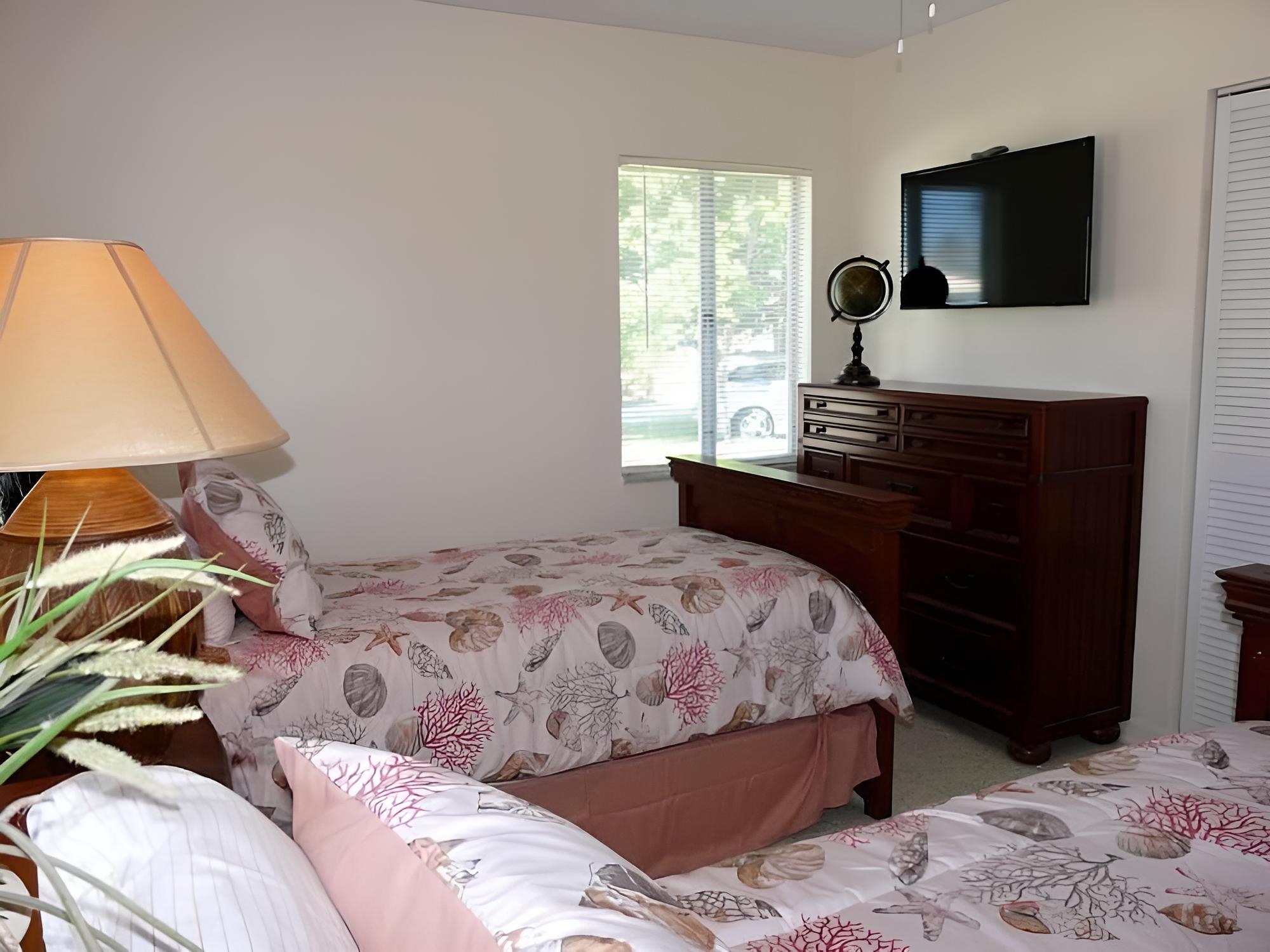 843 Buttonwood Court view 5