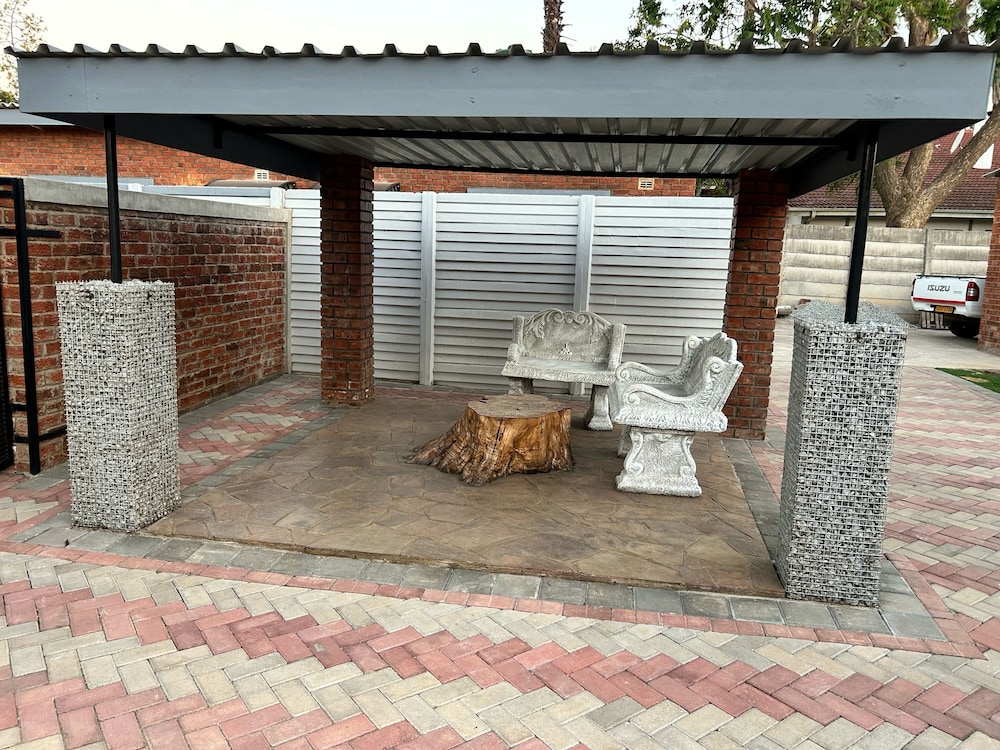 Gunhill Avenue Guesthouse