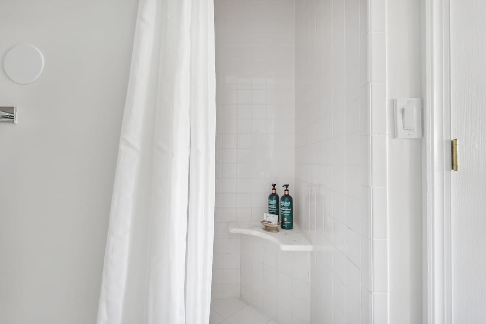 Columbia Vacations - The Columbia Inn at Peralynna Manor - Property Image 85