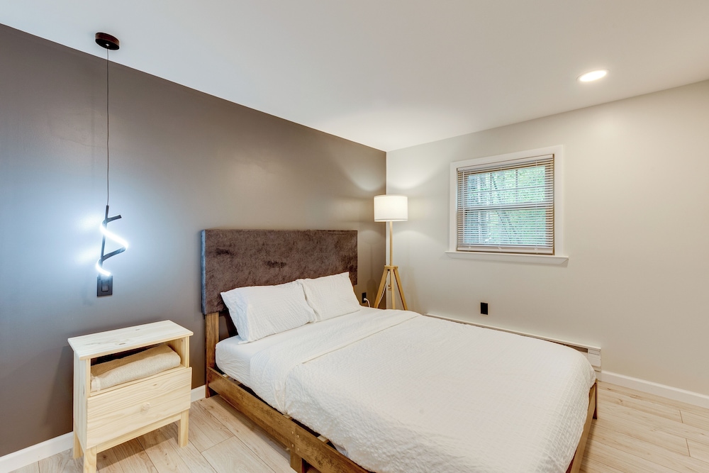 Lake Access at Family-friendly Home in Tobyhanna
