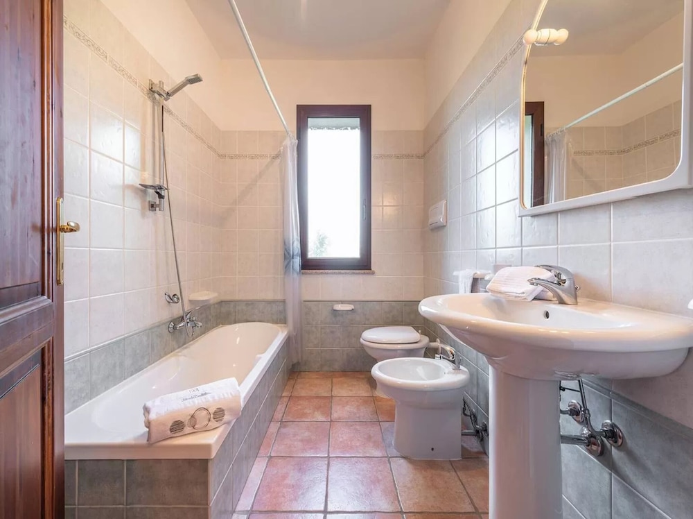Holiday Retreat Near La Caletta Beaches