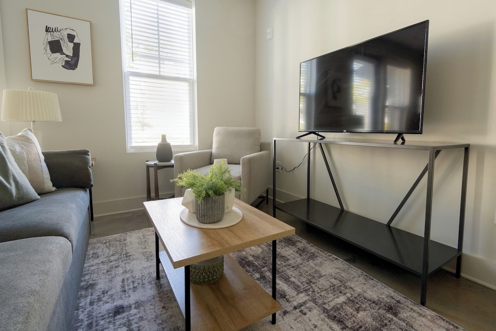 Landing Furnished Apartments - Northwest Charlotte