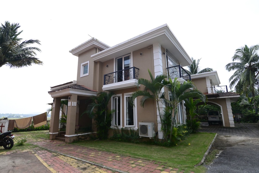TripThrill Costa Del Sol 5BHK Villa view 3