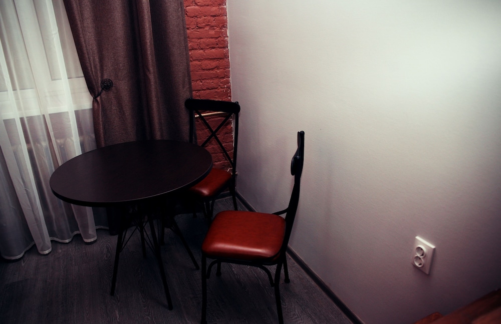 Apartment at the Red Bridge