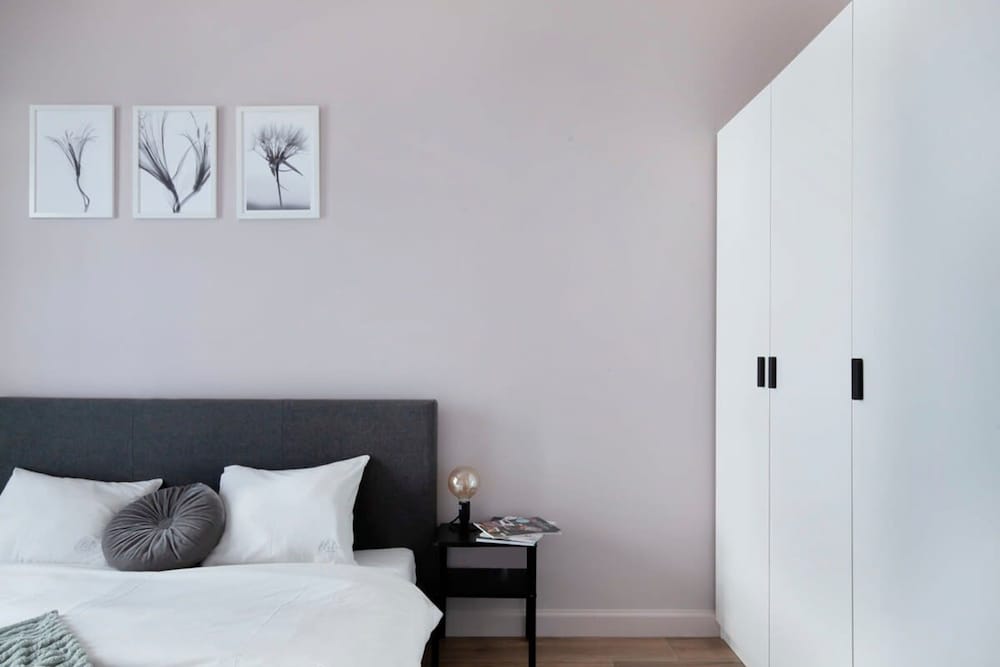 Elite Apartments Berry 2 Cozy Apartment Next to the Museum of World War Center