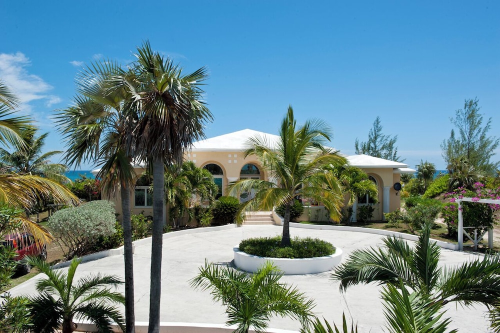 Seaside Sanctuary: Private Estate With Heated Pool