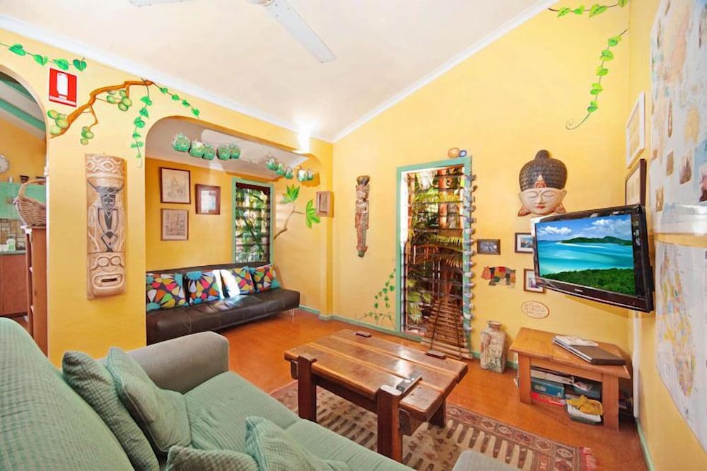 Travellers Oasis - Hostel