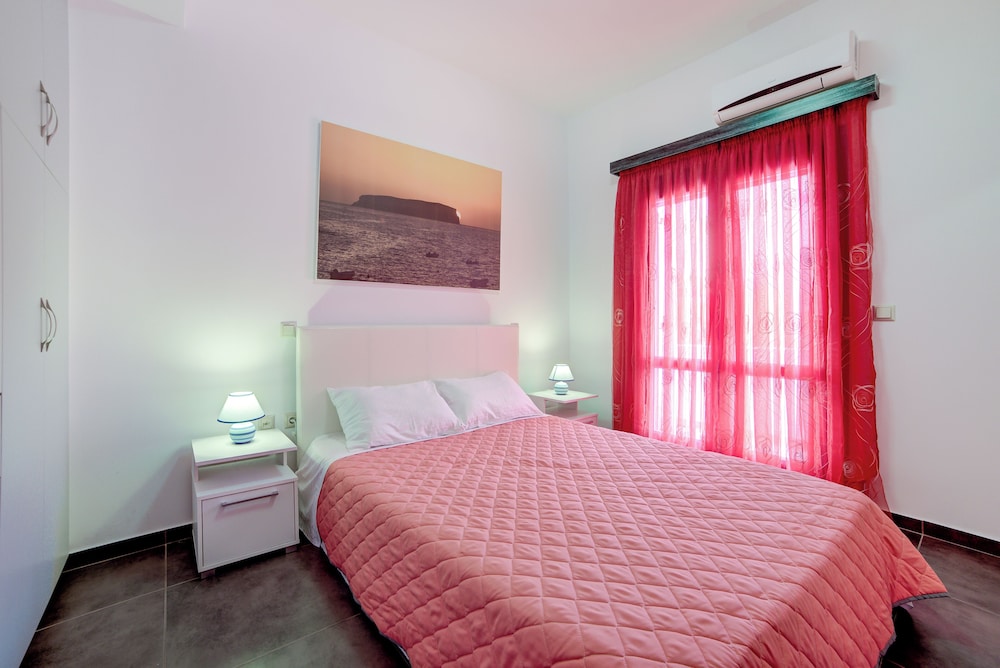 ADELPHI APARTMENTS
