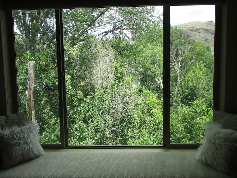 River Walk 2 Bedroom Holiday Home By Pinon Vacation Rentals