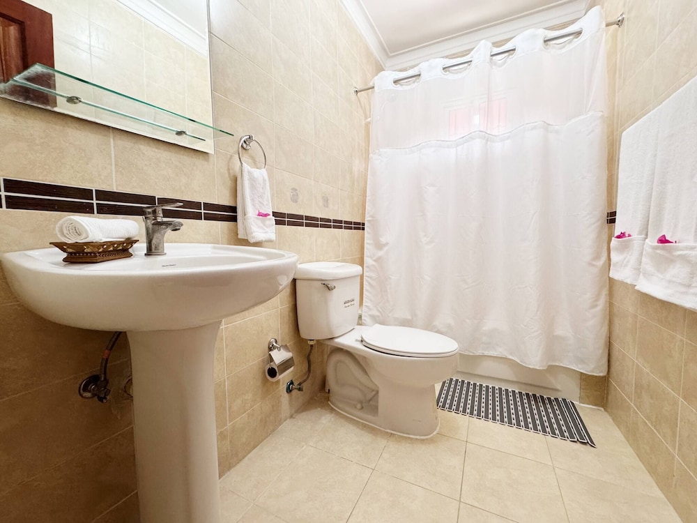 Jacuzzi Haven Villa!