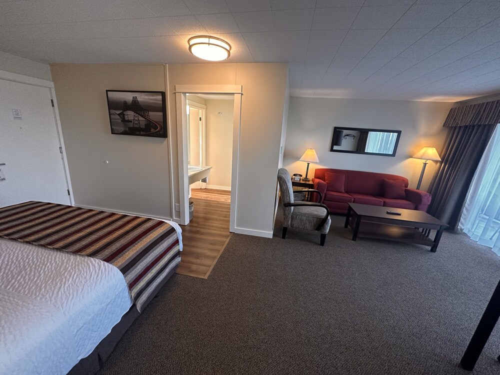 Astoria Crest Motel
