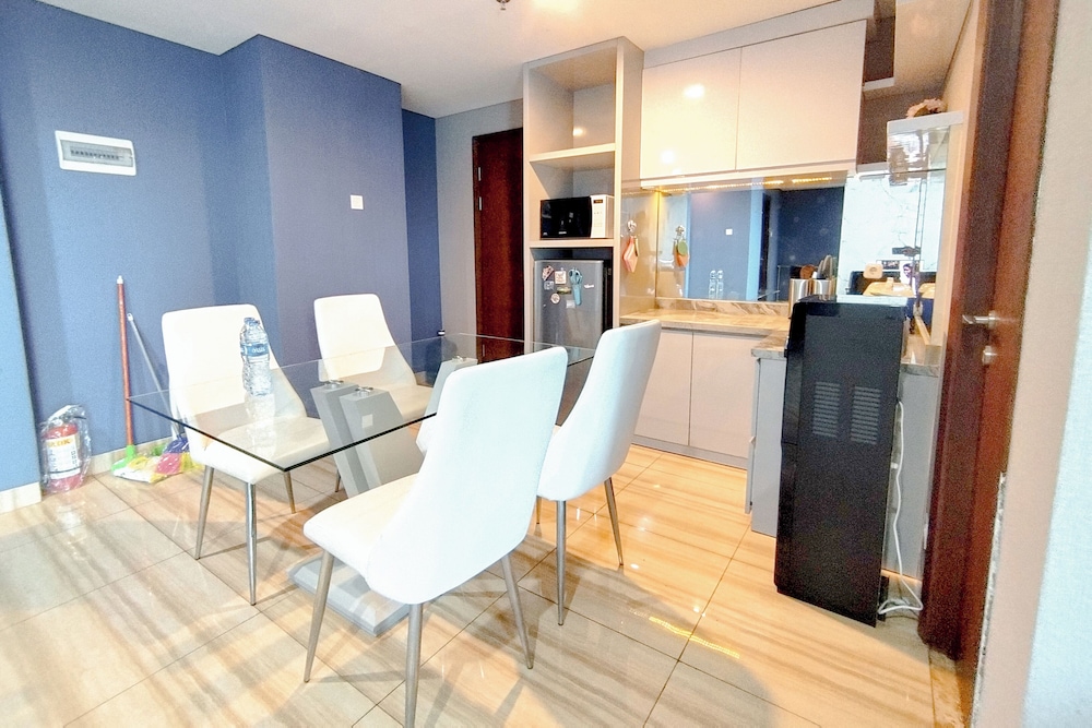 Spacious 2Br With Extra Room At Grand Sungkono Lagoon Apartment