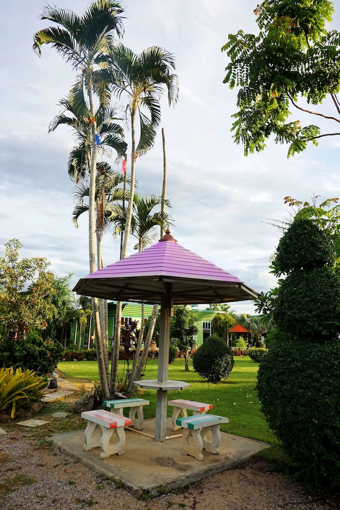 Ban Suan Suree Resort
