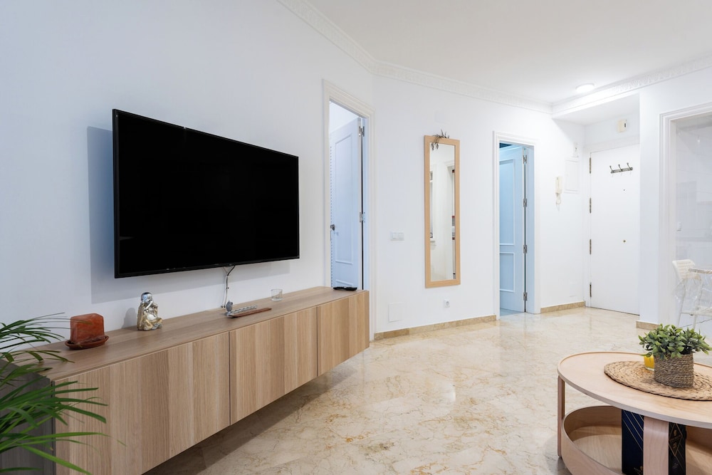 CT 350 - Faro's Marbella Beachapartment
