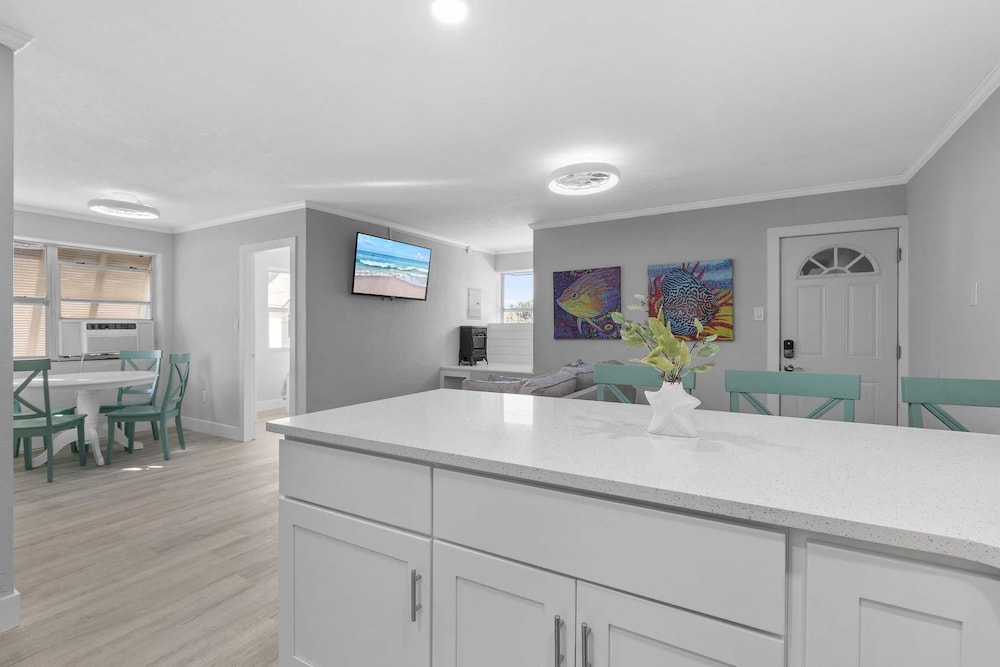Flagler Suites 1