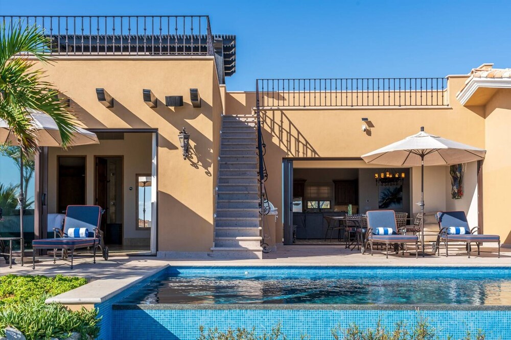 4BD Diamante Spacious Patio and Private Pool