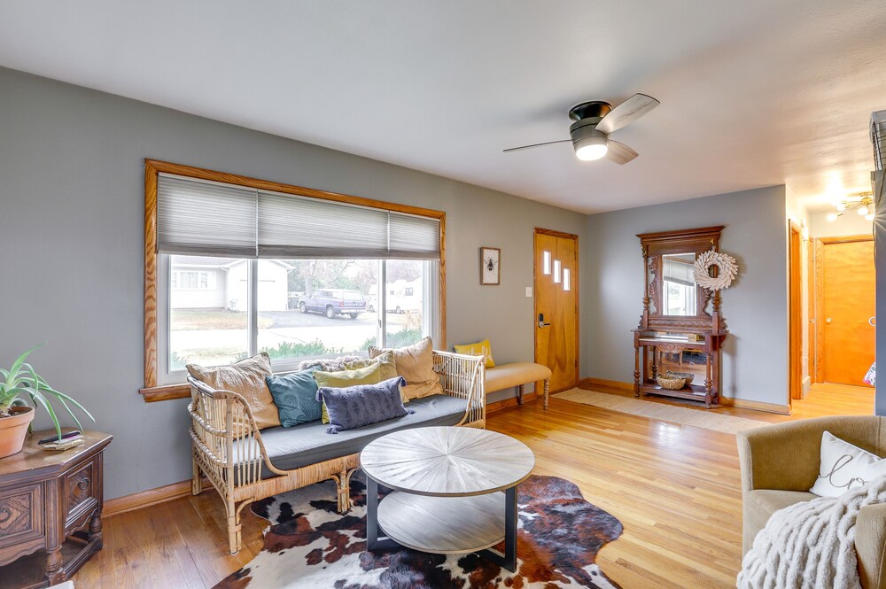 St Louis Vacations - Charming Arnold Home w/ Patio  Chicken Coop! - Property Image 1