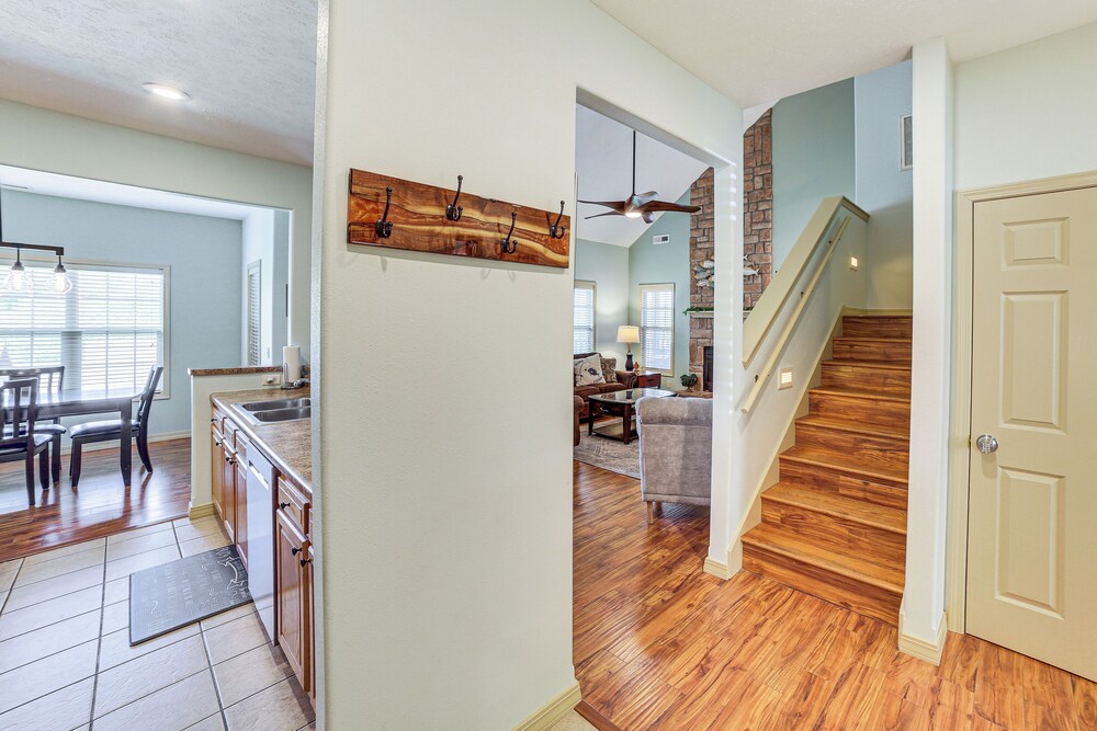 Pool & Lake Access: 'cozy Nest' in Branson West